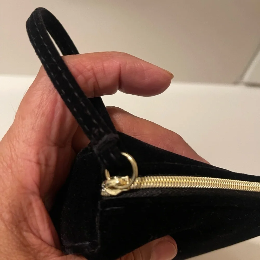 Dolce Gabbana, New beauty bag velvet black color with the gold letter
